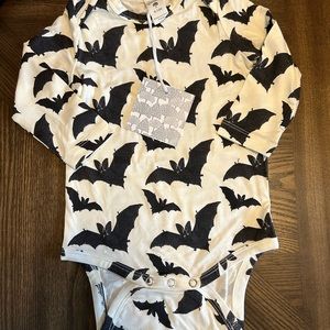 NWT kate Quinn bats onesie 3-6 and 6-12